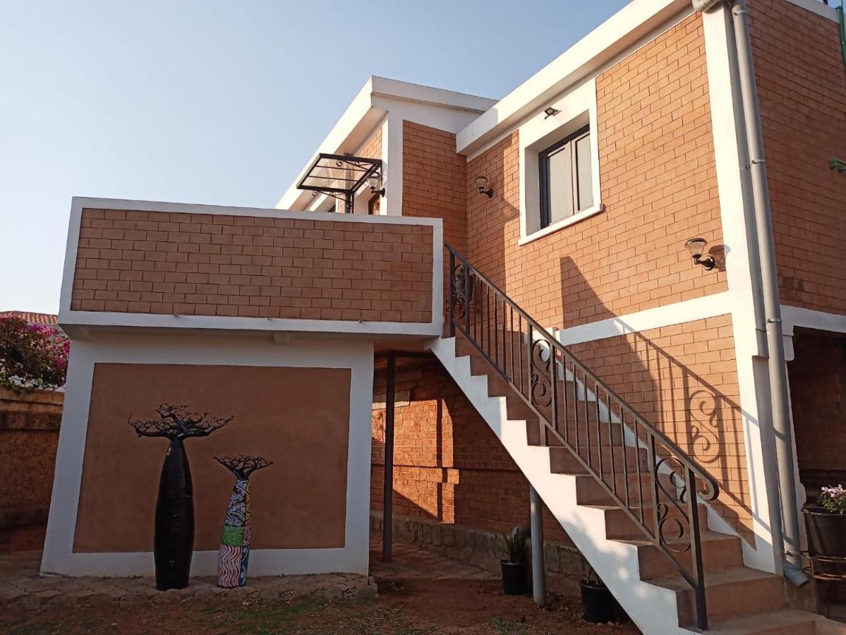 Appartements D'Hotes Marciloui Antsirabe Esterno foto