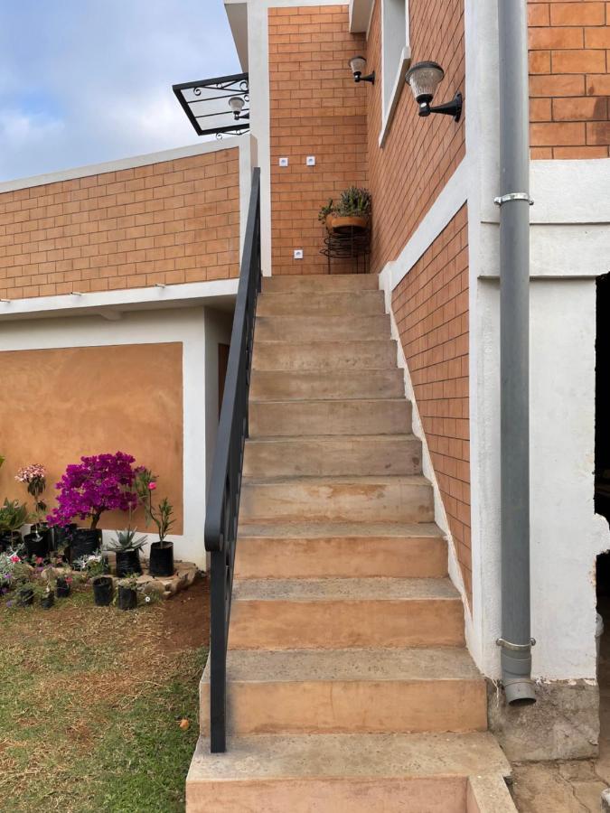 Appartements D'Hotes Marciloui Antsirabe Esterno foto